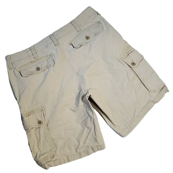 St. John's Bay Khaki Relaxed Fit Hiking Utility Long Casual Cargo Shorts 40 x 10 - Picture 3 of 5